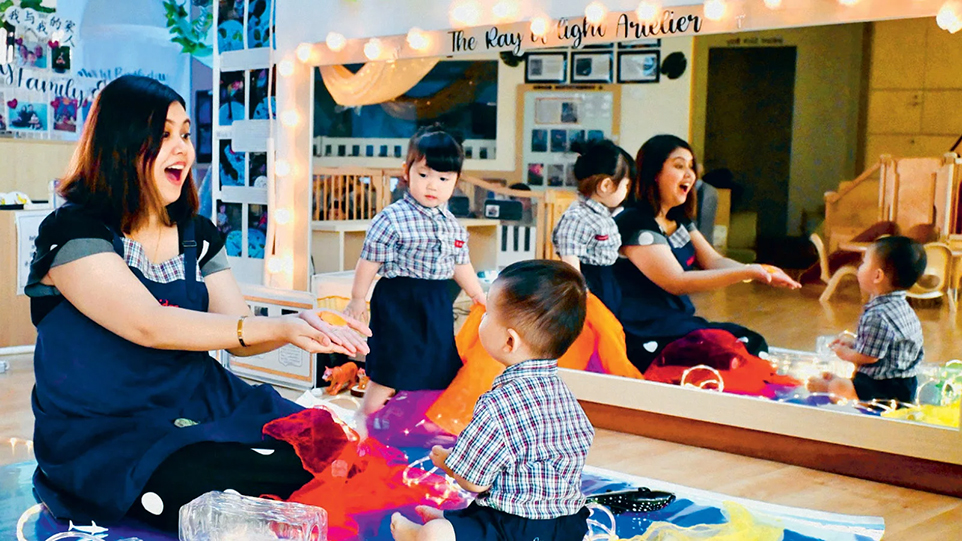 Teachers set up learning spaces within the classroom to satisfy children�s curiosity about light.