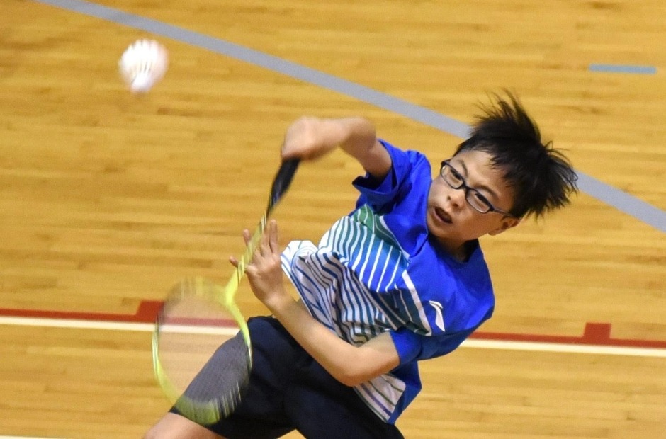 5 kids 5 different schools4