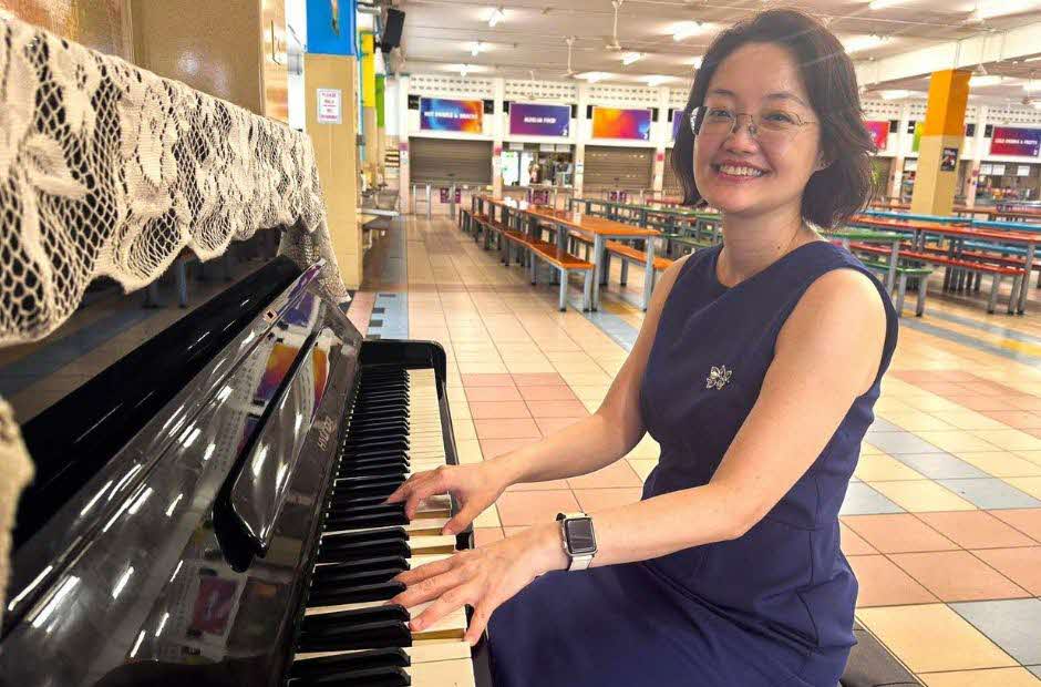 Mdm-Goh-piano.jpg