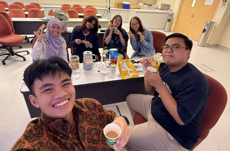 My Fellow Geography Student Teachers...(940 X 620 Px)