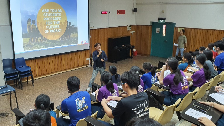 Questions about courses and careers ahead An ECG counsellor can point the way1