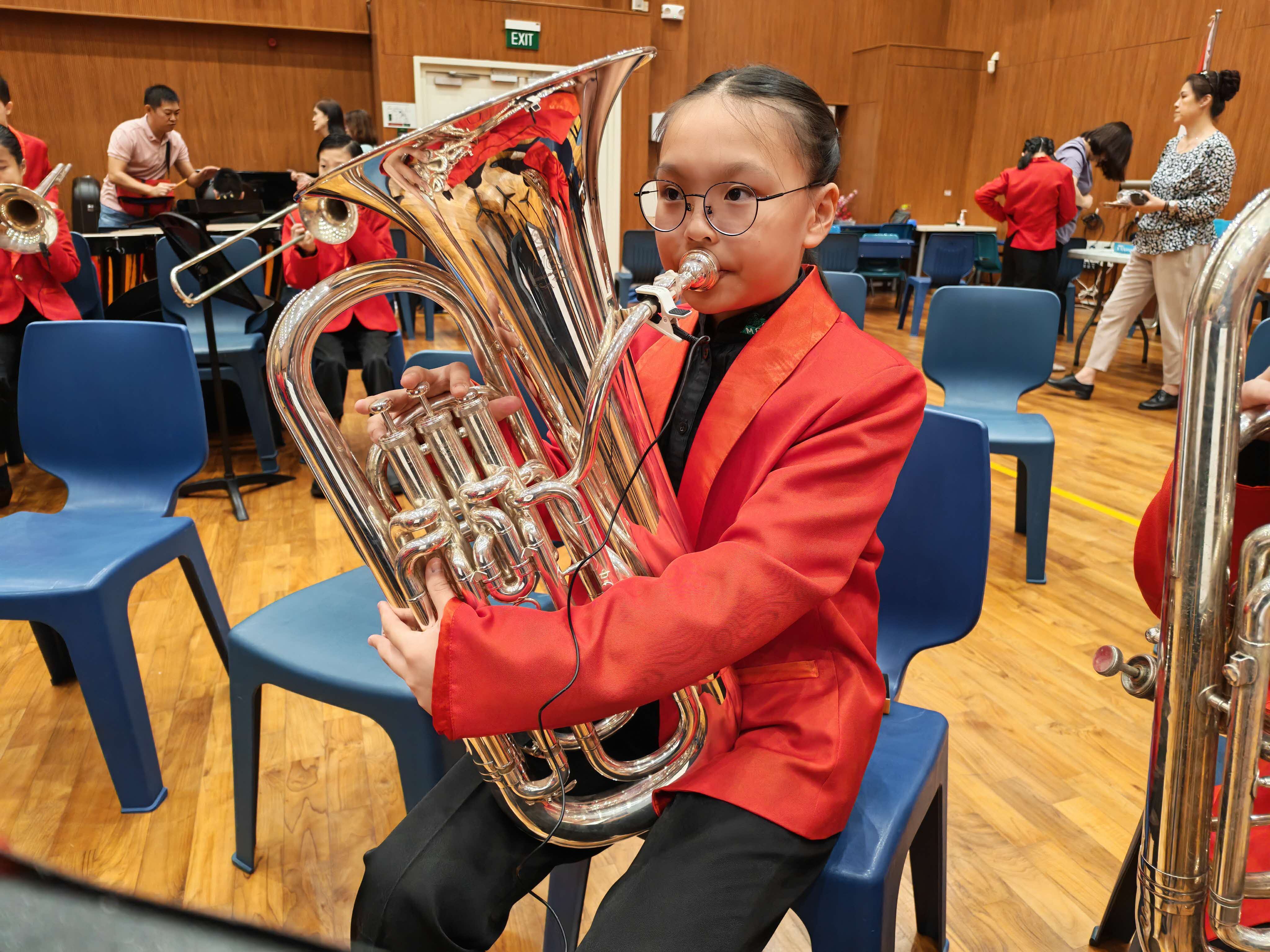 She Came Back for Band Years After Graduation Because What Stayed Was More Than Any Performance Pic 3
