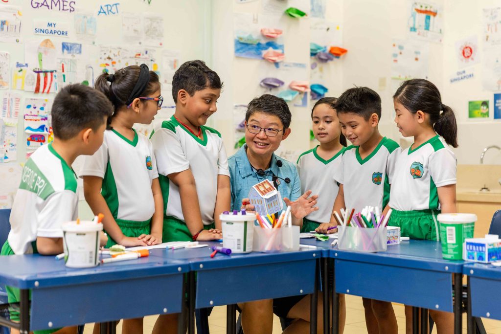 PAT25_Ms-Lee-Siok-Kwan_students-3-1024x683.jpeg
